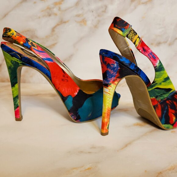 Guess Sling Back Platform Heels, Size 7 - Picture 2 of 6